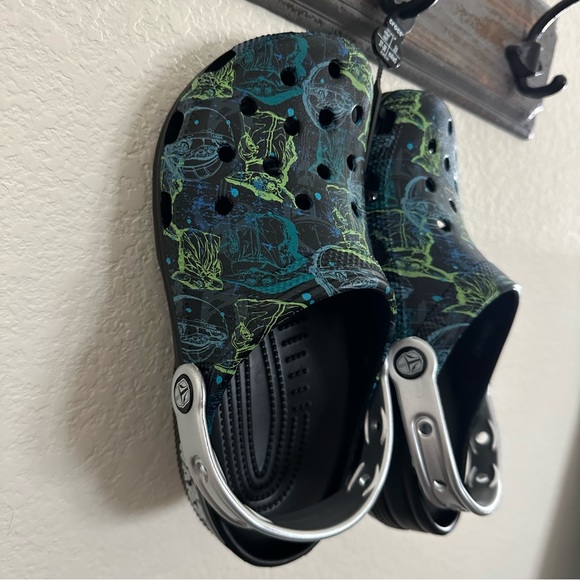 Mandalorian Crocs - Picture 4 of 5